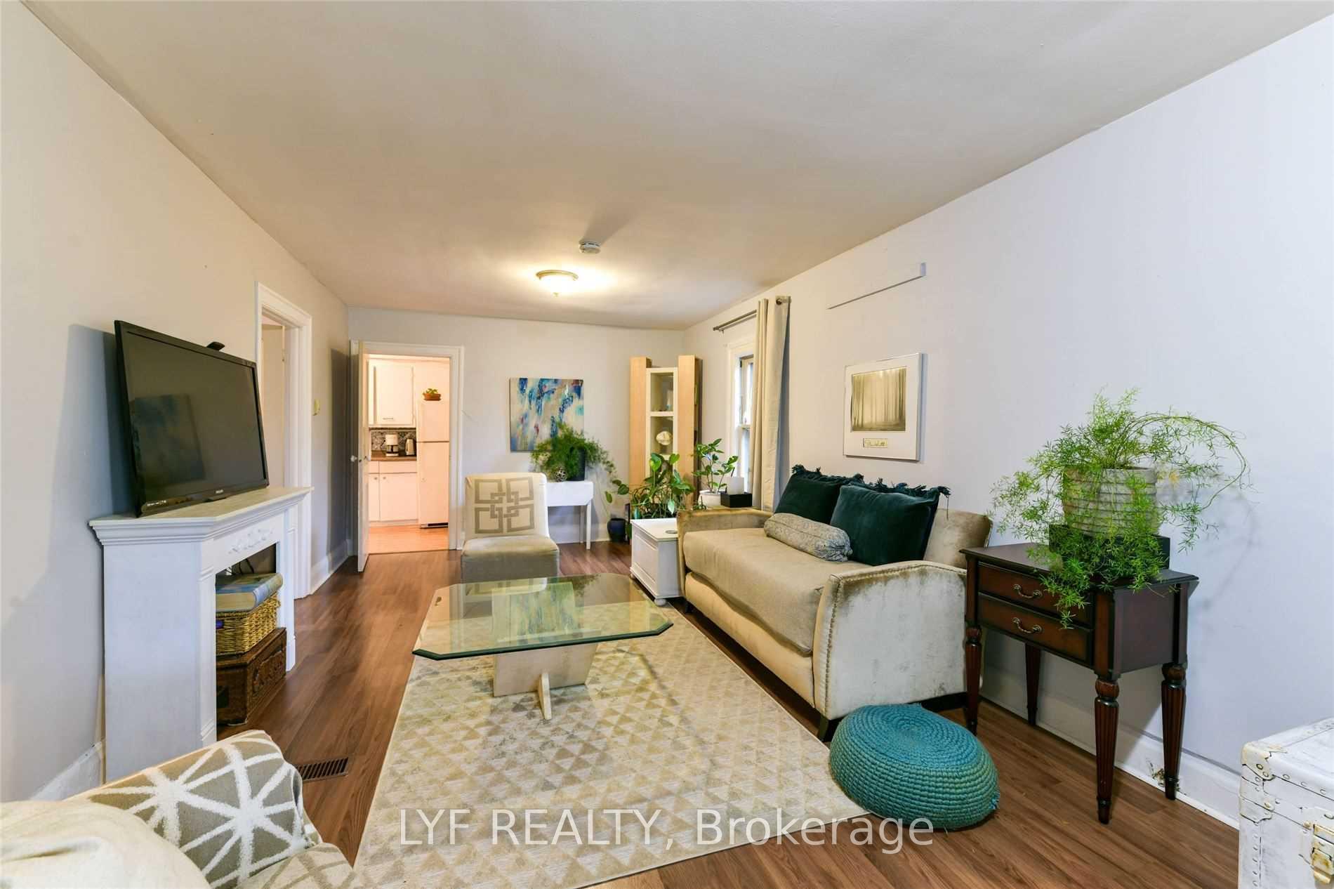 Photo 9 of Unit RM 1, 173 Maple Avenue, Richmond Hill, Harding — HOMEH