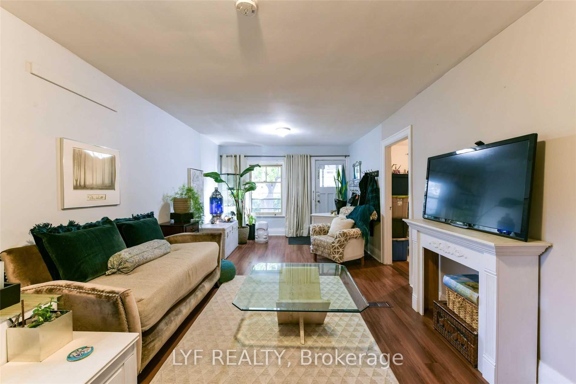 Photo 13 of Unit RM 1, 173 Maple Avenue, Richmond Hill, Harding — HOMEH