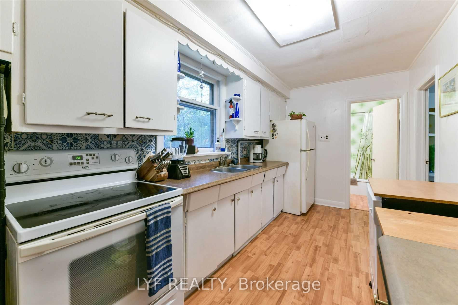 Photo 17 of Unit RM 1, 173 Maple Avenue, Richmond Hill, Harding — HOMEH