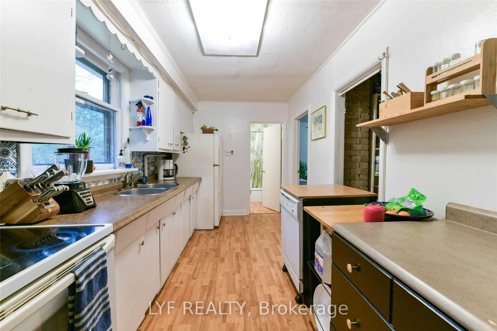 Photo 19 of Unit RM 1, 173 Maple Avenue, Richmond Hill, Harding — HOMEH