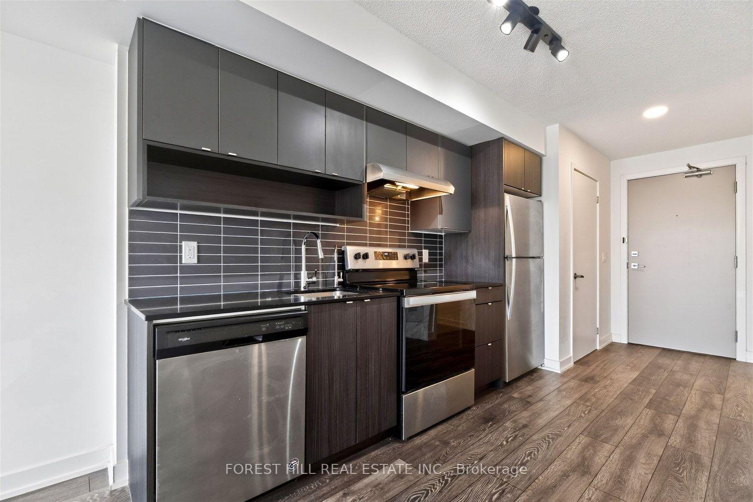 Photo 7 of Unit b427, 1119 Cooke Boulevard, Burlington, LaSalle — HOMEH