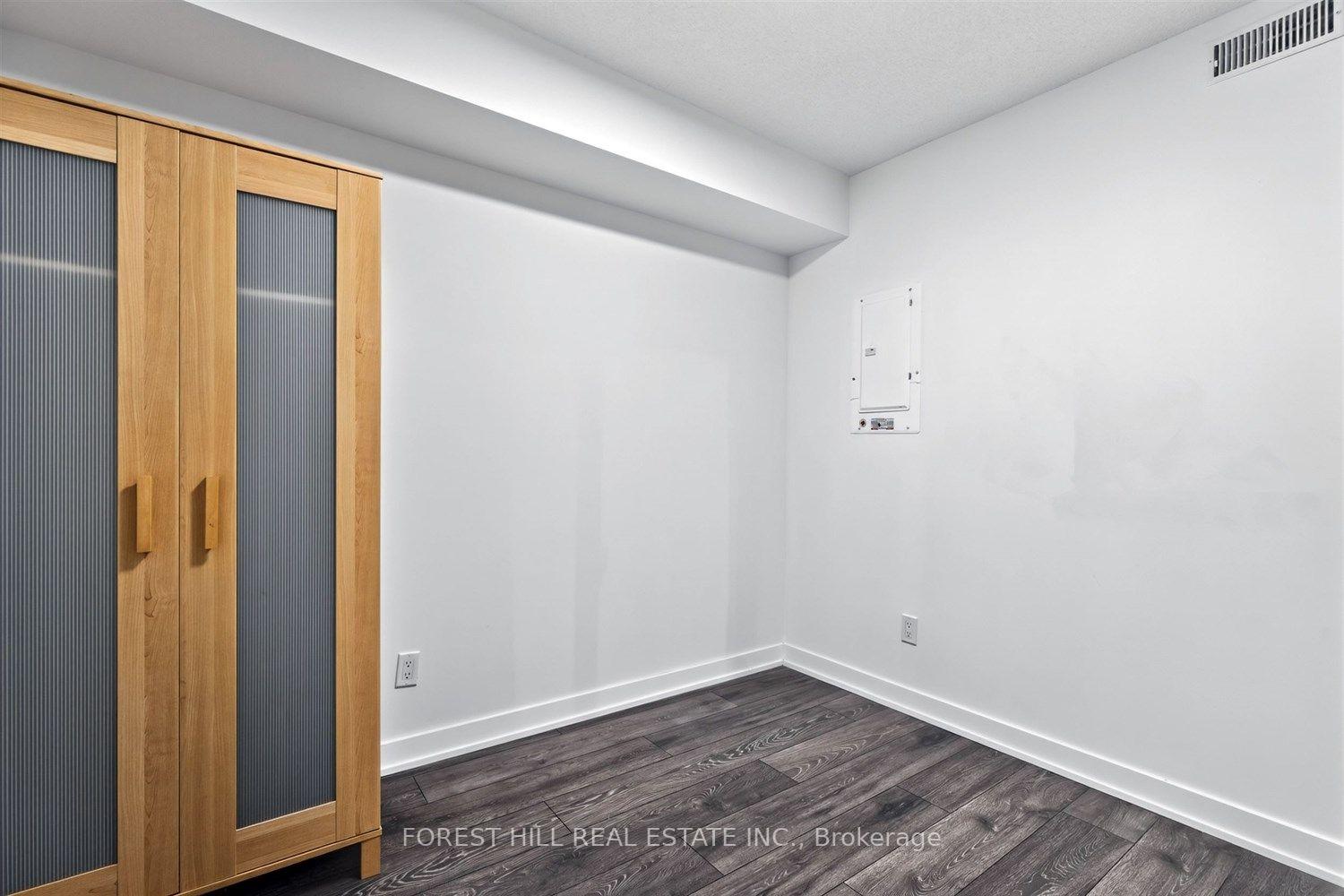 Photo 18 of Unit b427, 1119 Cooke Boulevard, Burlington, LaSalle — HOMEH
