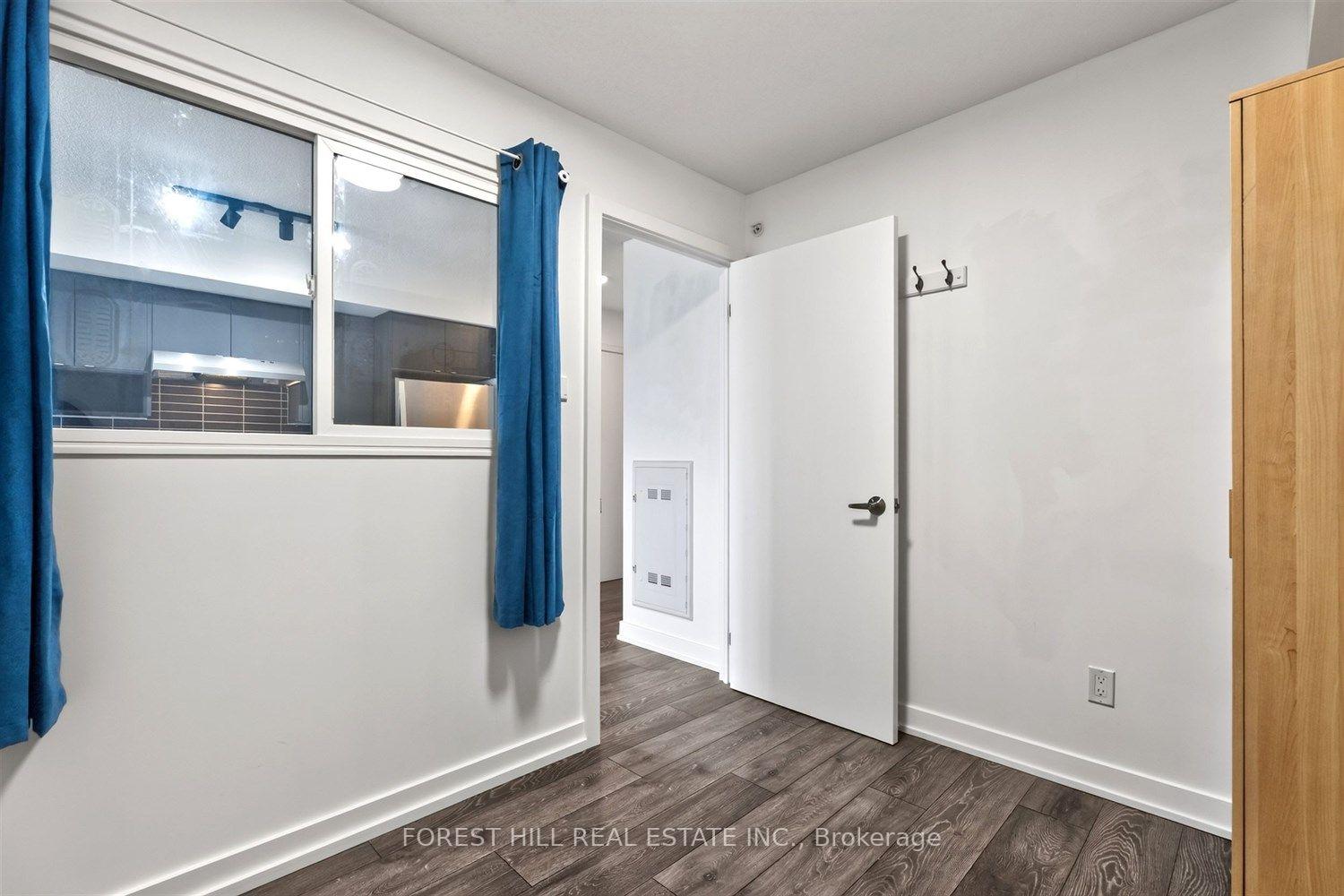 Photo 19 of Unit b427, 1119 Cooke Boulevard, Burlington, LaSalle — HOMEH
