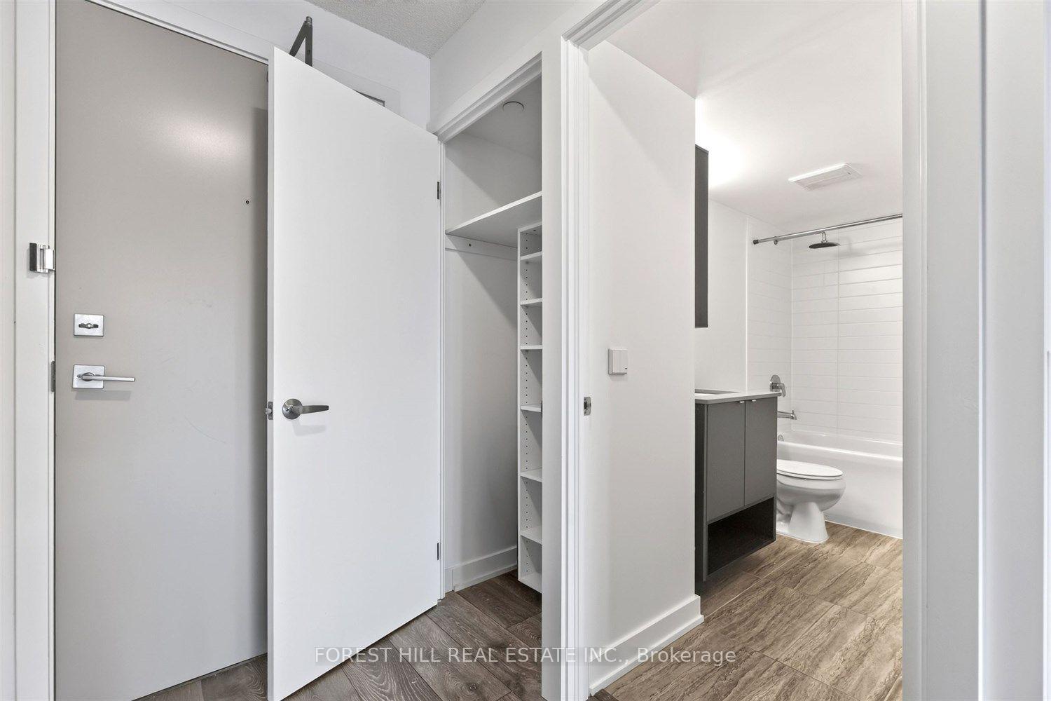 Photo 22 of Unit b427, 1119 Cooke Boulevard, Burlington, LaSalle — HOMEH