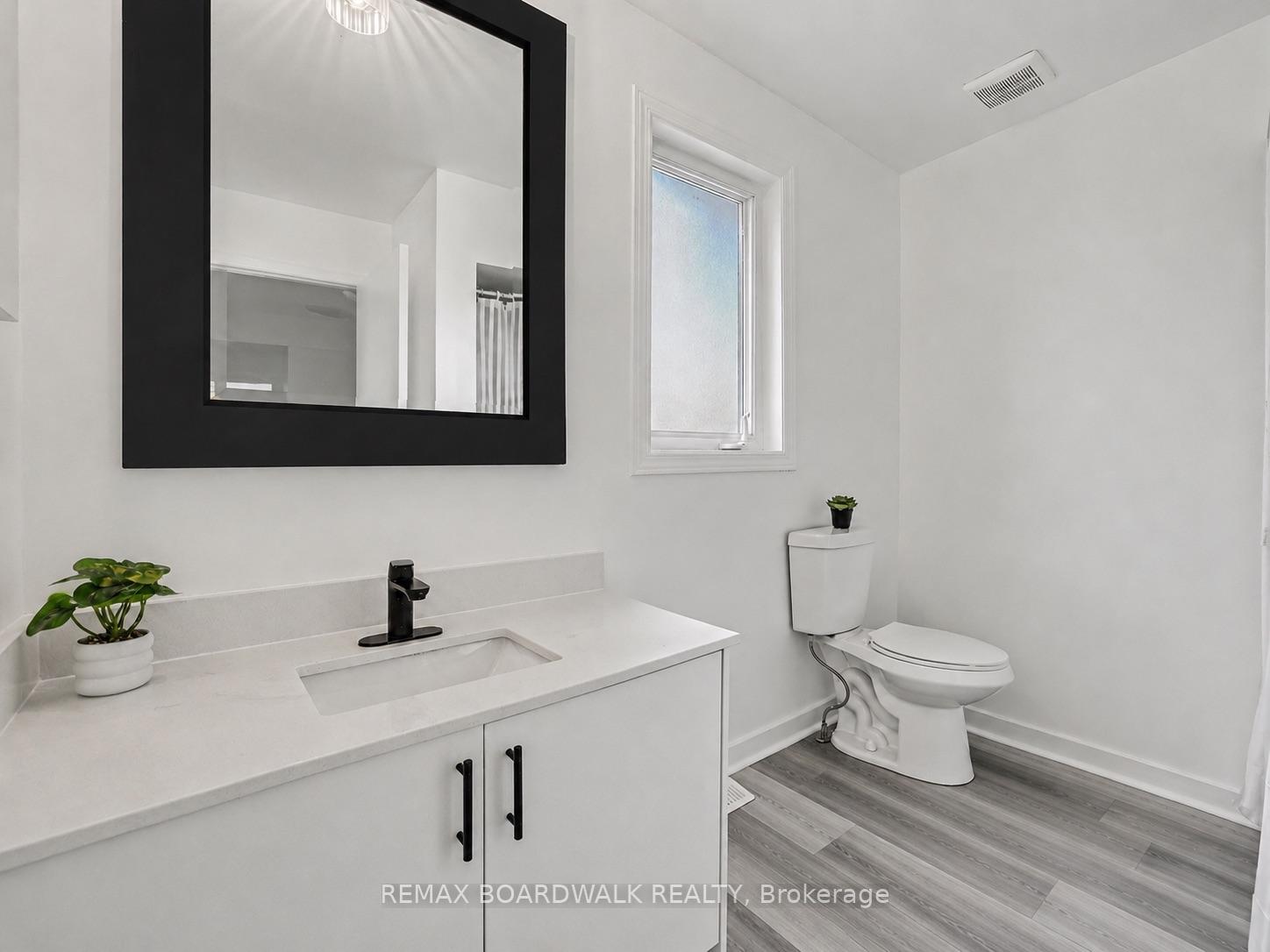Photo 34 of 314 Valade Crescent, Ottawa, Fallingbrook/Pineridge — HOMEH