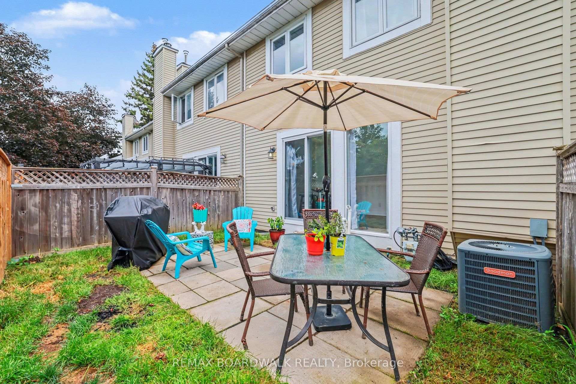 Photo 40 of 314 Valade Crescent, Ottawa, Fallingbrook/Pineridge — HOMEH