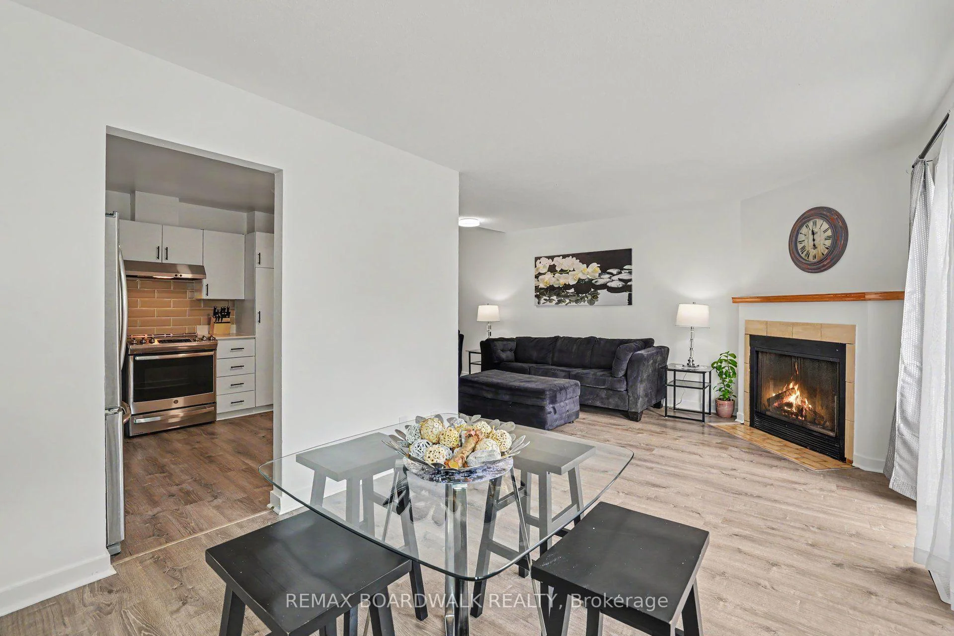 Photo 25 of 314 Valade Crescent, Ottawa, Fallingbrook/Pineridge — HOMEH