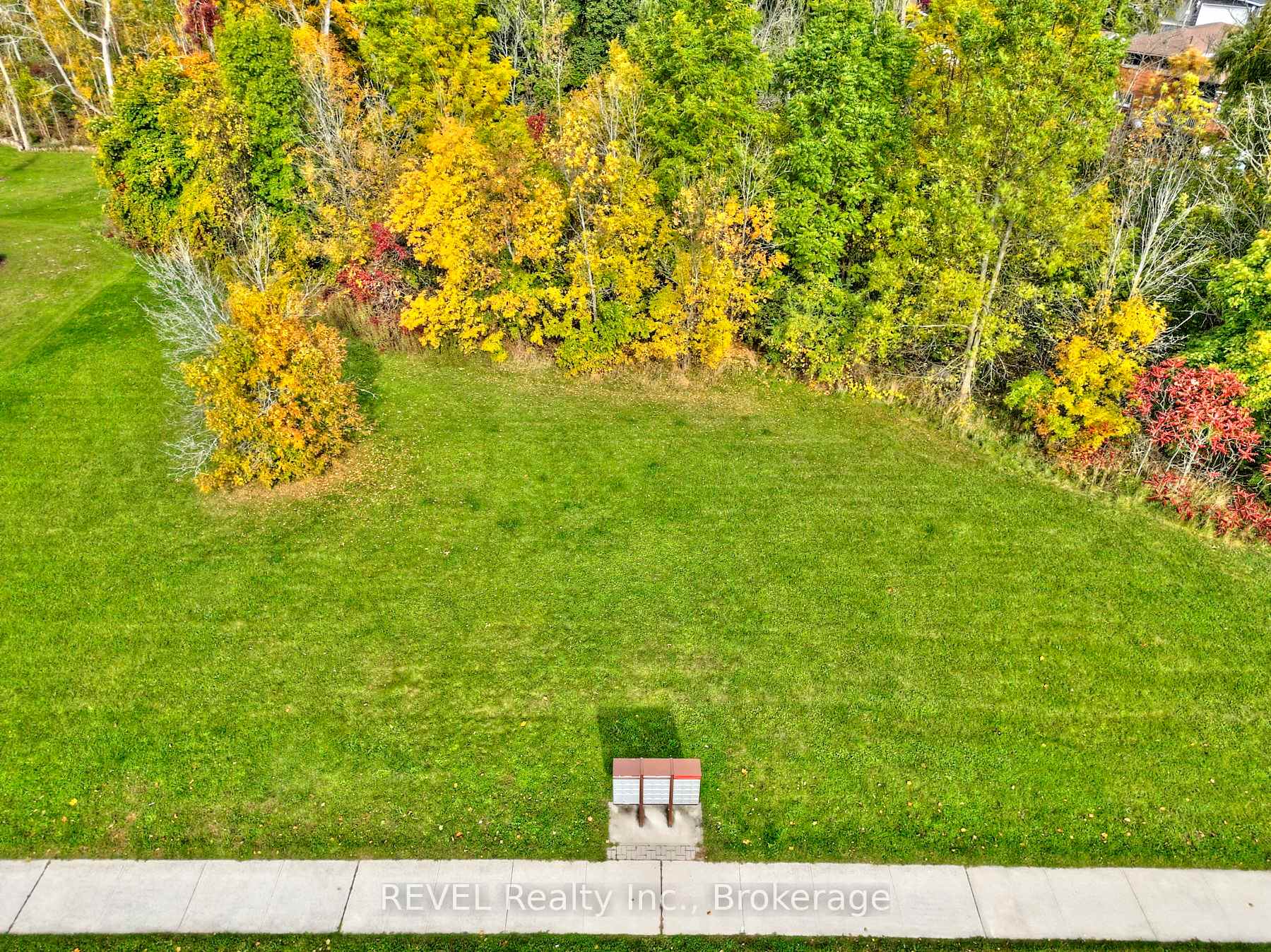 Photo 6 of 55, 59 & 63 Colbeck Drive, Welland, Coyle Creek — HOMEH