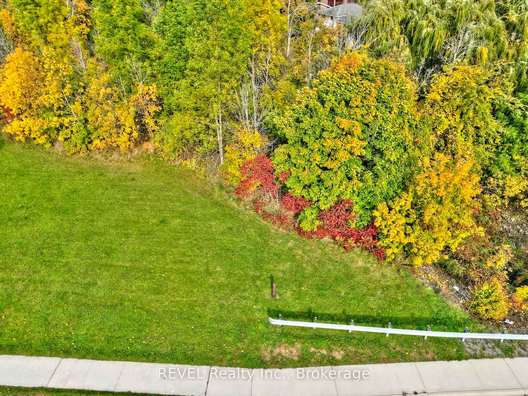Photo 7 of 55, 59 & 63 Colbeck Drive, Welland, Coyle Creek — HOMEH