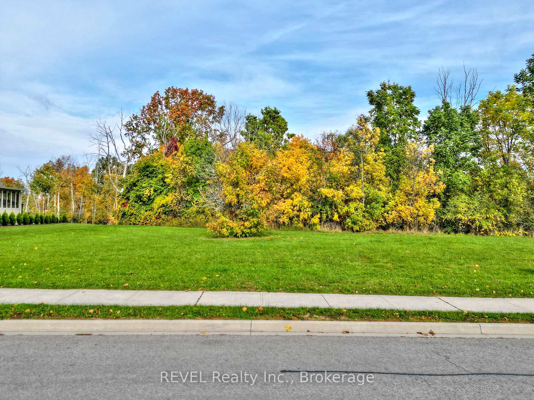 Photo 8 of 55, 59 & 63 Colbeck Drive, Welland, Coyle Creek — HOMEH