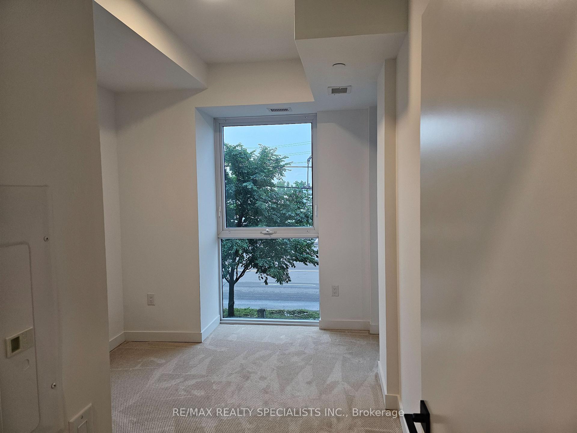 Photo 13 of Unit 105, 2782 Barton Street, Hamilton, Riverdale — HOMEH