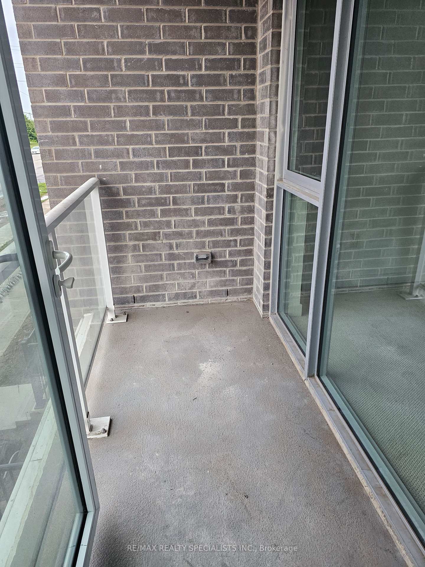 Photo 16 of Unit 105, 2782 Barton Street, Hamilton, Riverdale — HOMEH