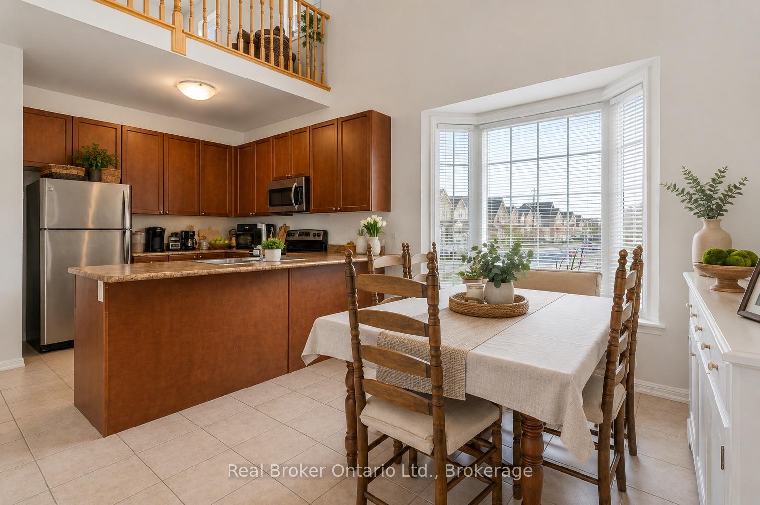 Photo 2 of 39 Providence Way, Wasaga Beach — HOMEH