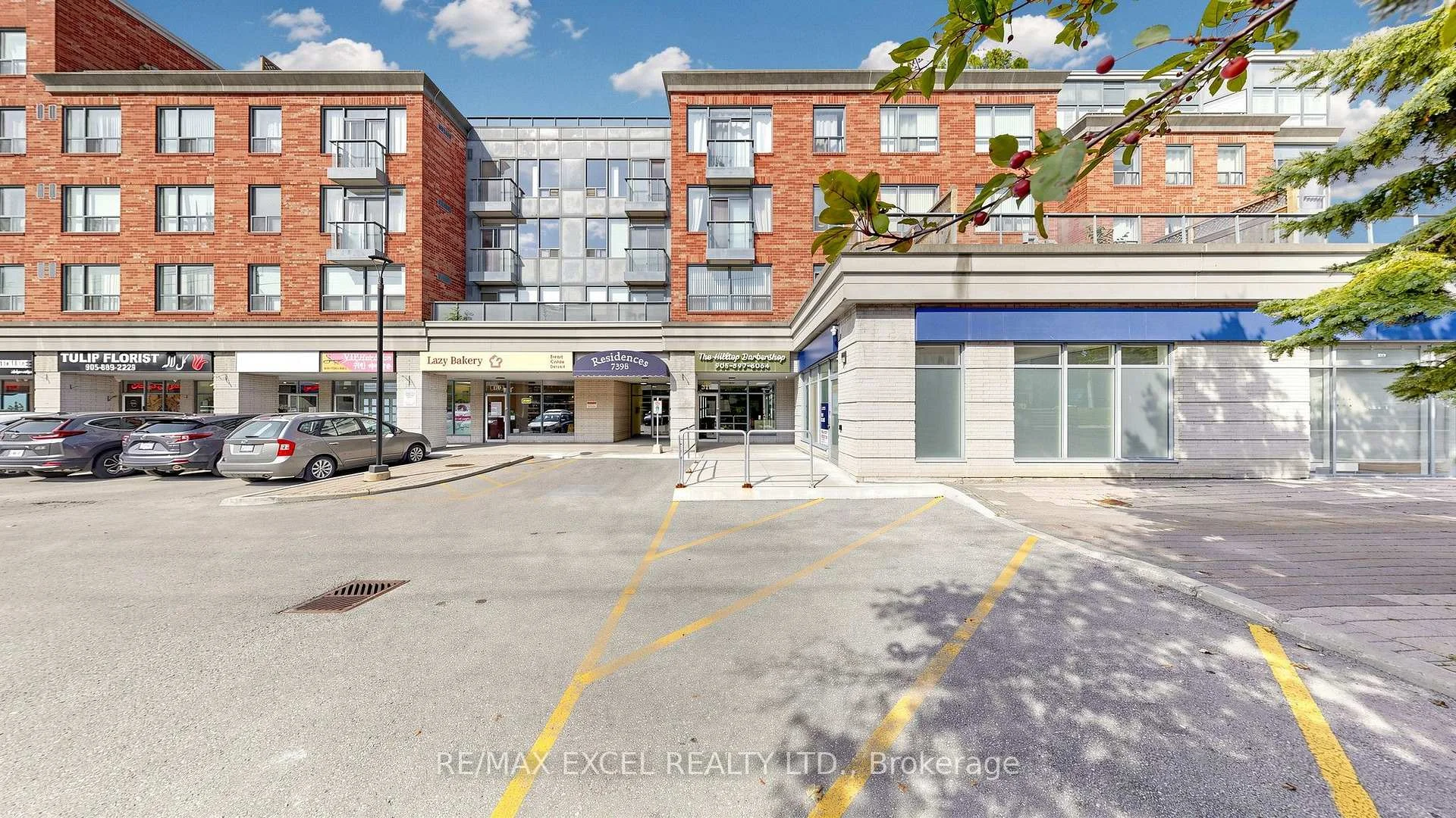 Photo 5 of Unit 312, 7398 Yonge Street, Vaughan, Crestwood-Springfarm-Yorkhill — HOMEH