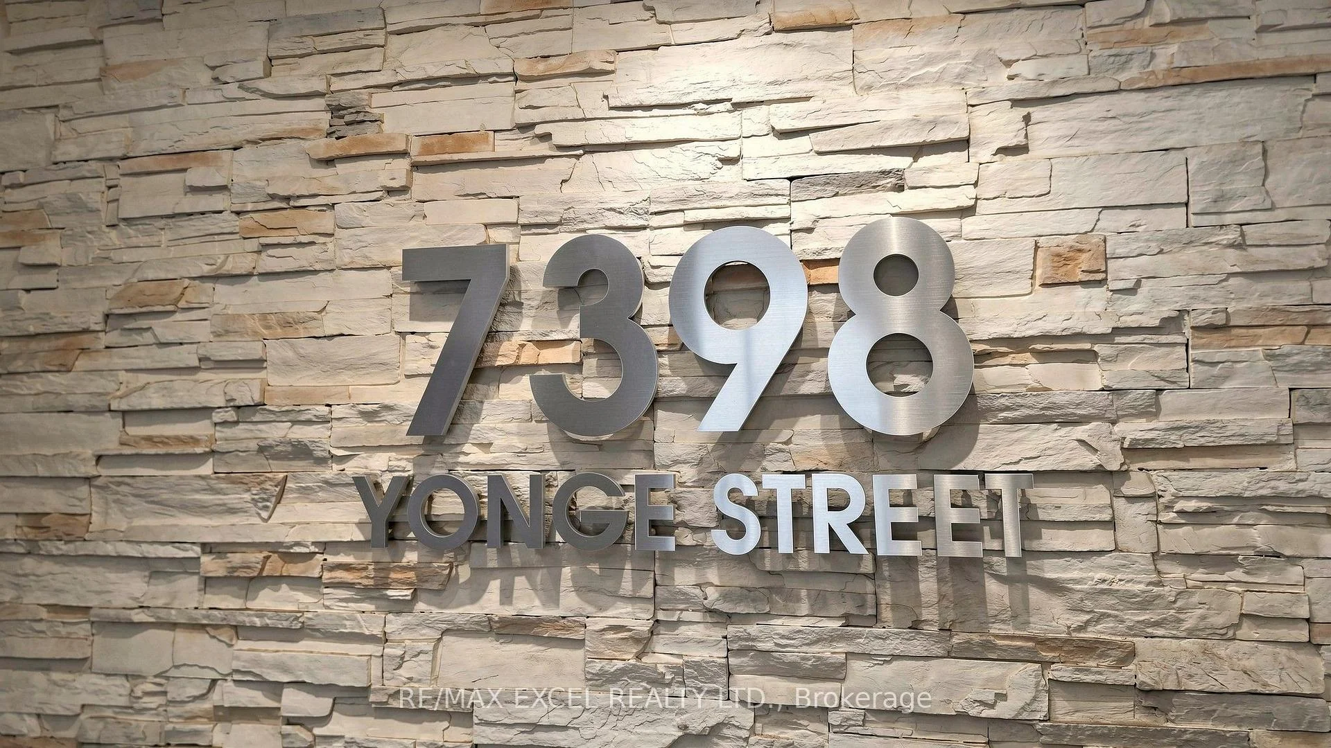 Photo 8 of Unit 312, 7398 Yonge Street, Vaughan, Crestwood-Springfarm-Yorkhill — HOMEH