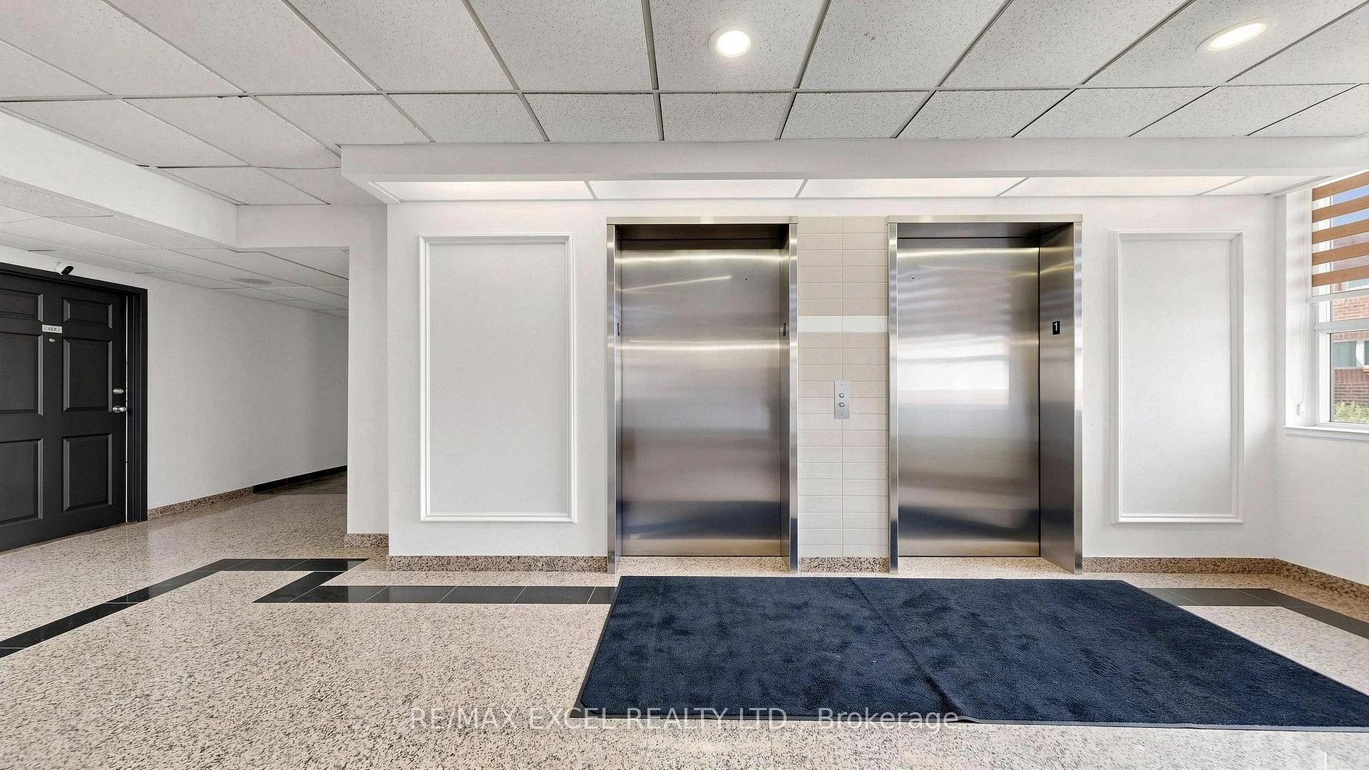 Photo 11 of Unit 312, 7398 Yonge Street, Vaughan, Crestwood-Springfarm-Yorkhill — HOMEH