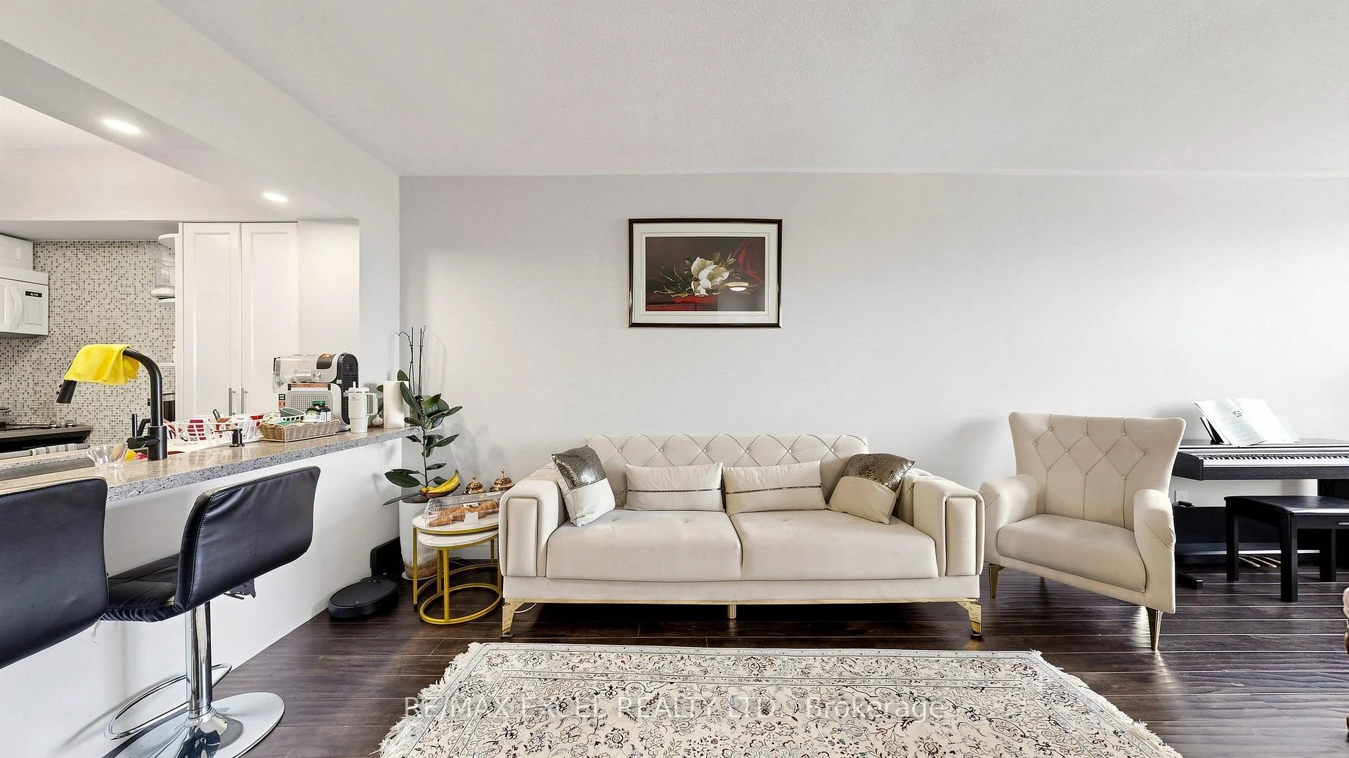 Photo 12 of Unit 312, 7398 Yonge Street, Vaughan, Crestwood-Springfarm-Yorkhill — HOMEH