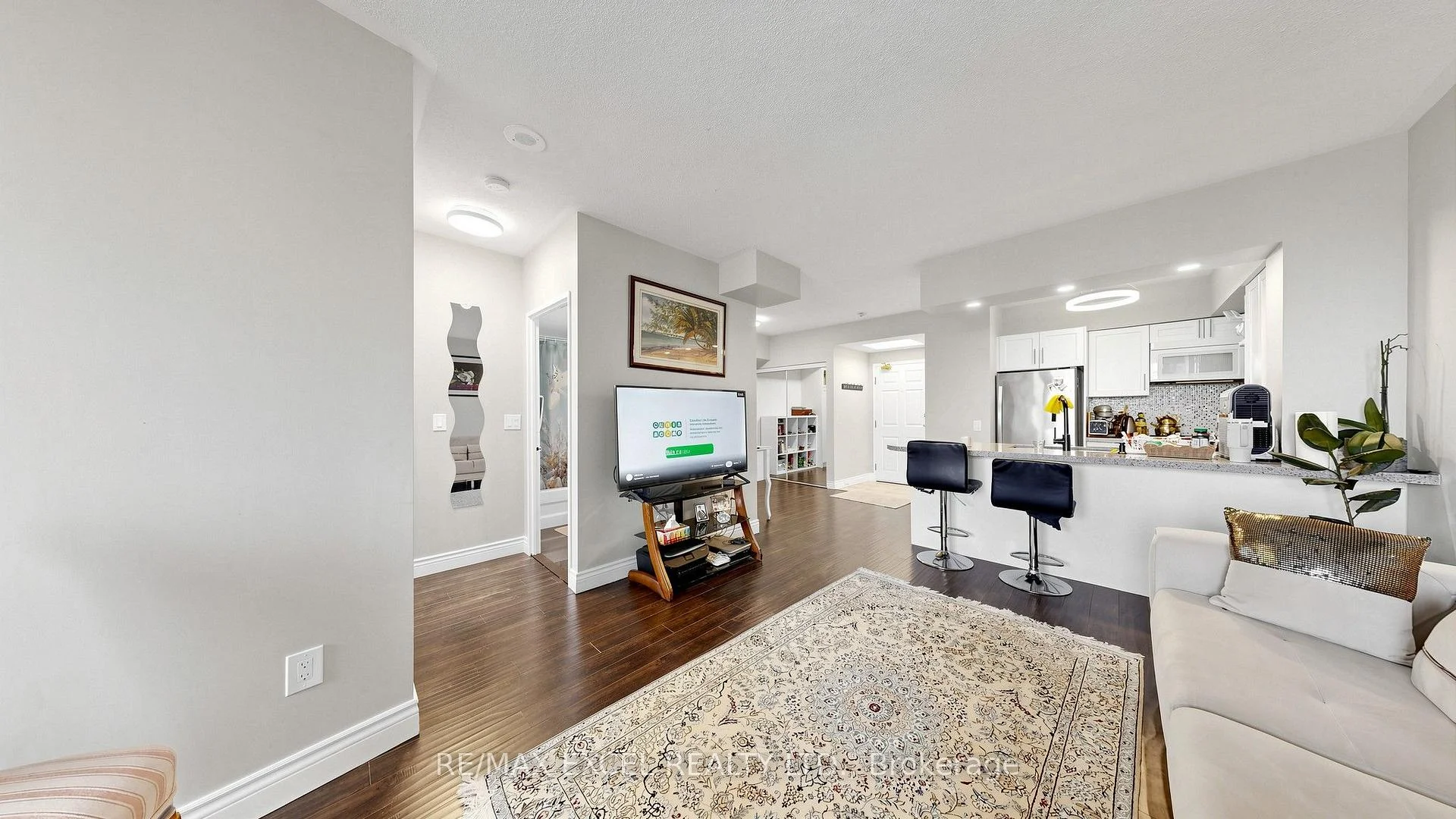 Photo 15 of Unit 312, 7398 Yonge Street, Vaughan, Crestwood-Springfarm-Yorkhill — HOMEH