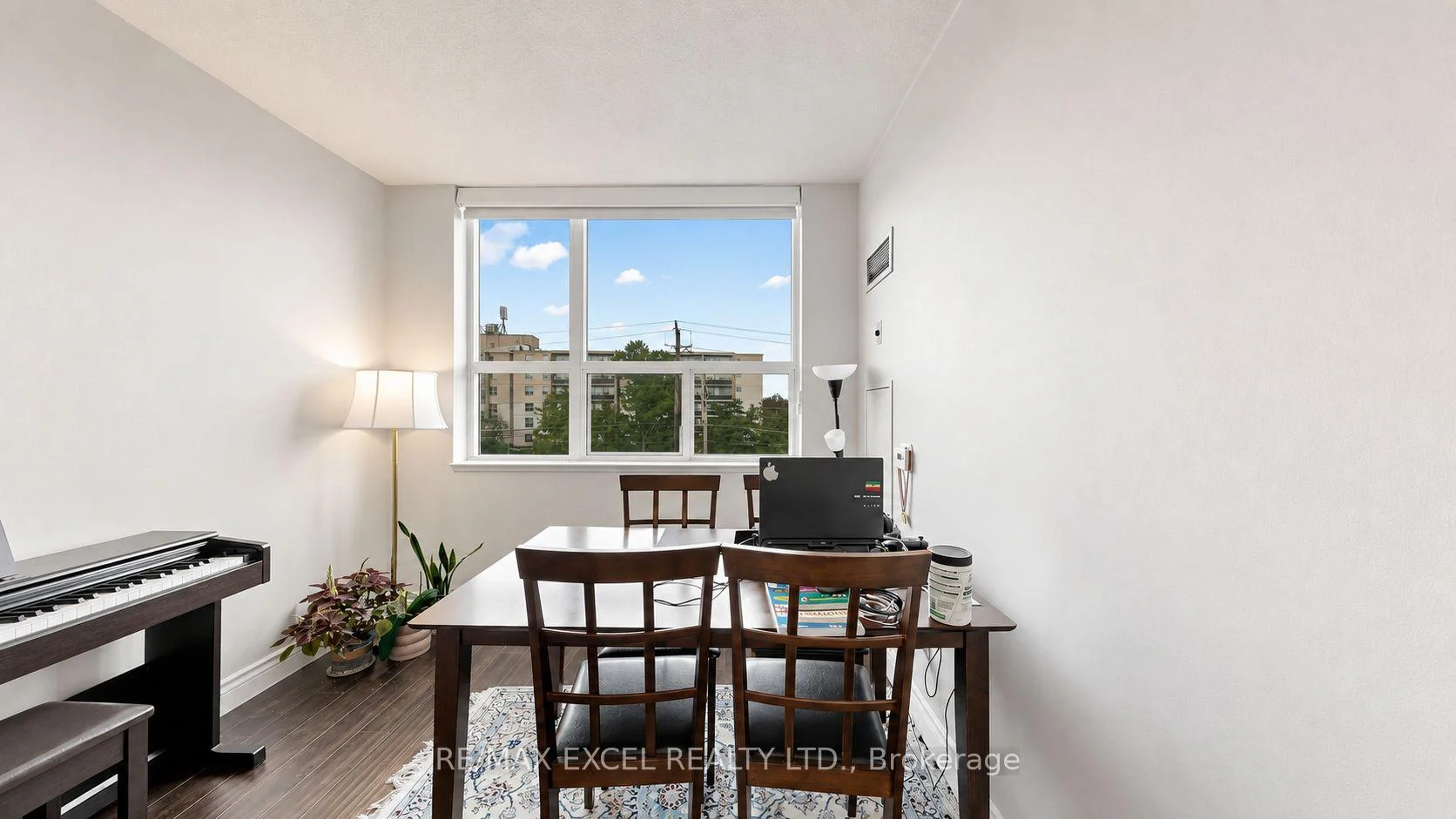 Photo 17 of Unit 312, 7398 Yonge Street, Vaughan, Crestwood-Springfarm-Yorkhill — HOMEH