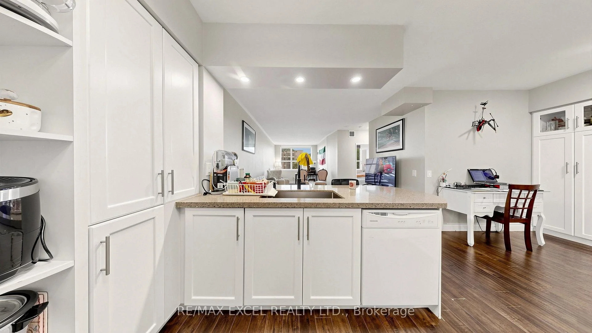 Photo 23 of Unit 312, 7398 Yonge Street, Vaughan, Crestwood-Springfarm-Yorkhill — HOMEH