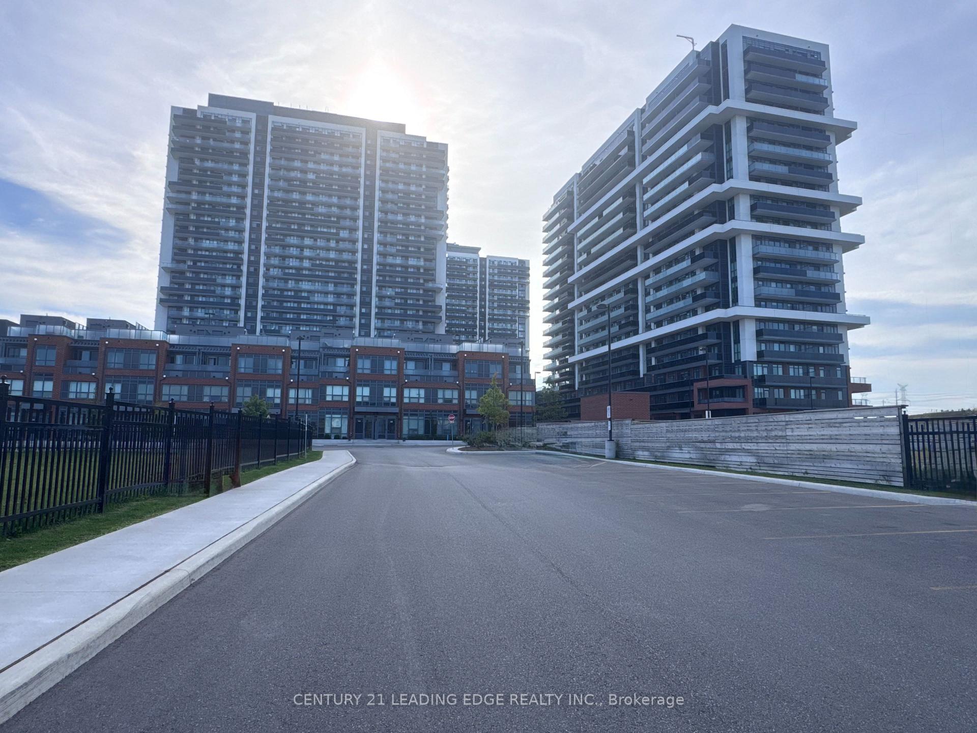 Photo 3 of Unit 1514, 2545 Simcoe Street N, Oshawa, Windfields — HOMEH