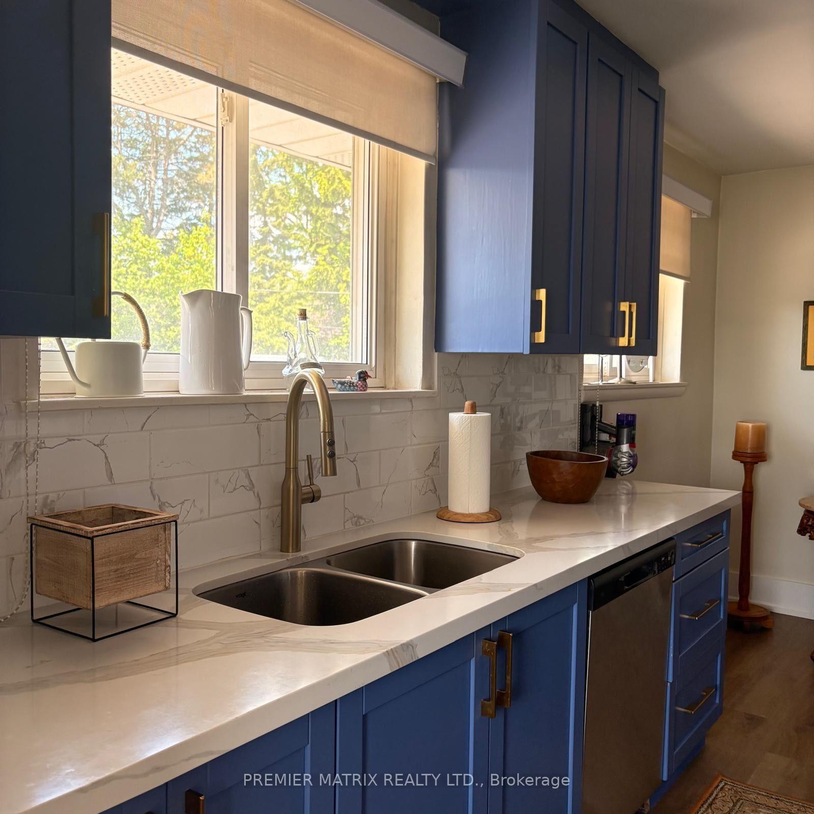 Photo 6 of 19 Beckenham Court, Etobicoke, Etobicoke West Mall — HOMEH
