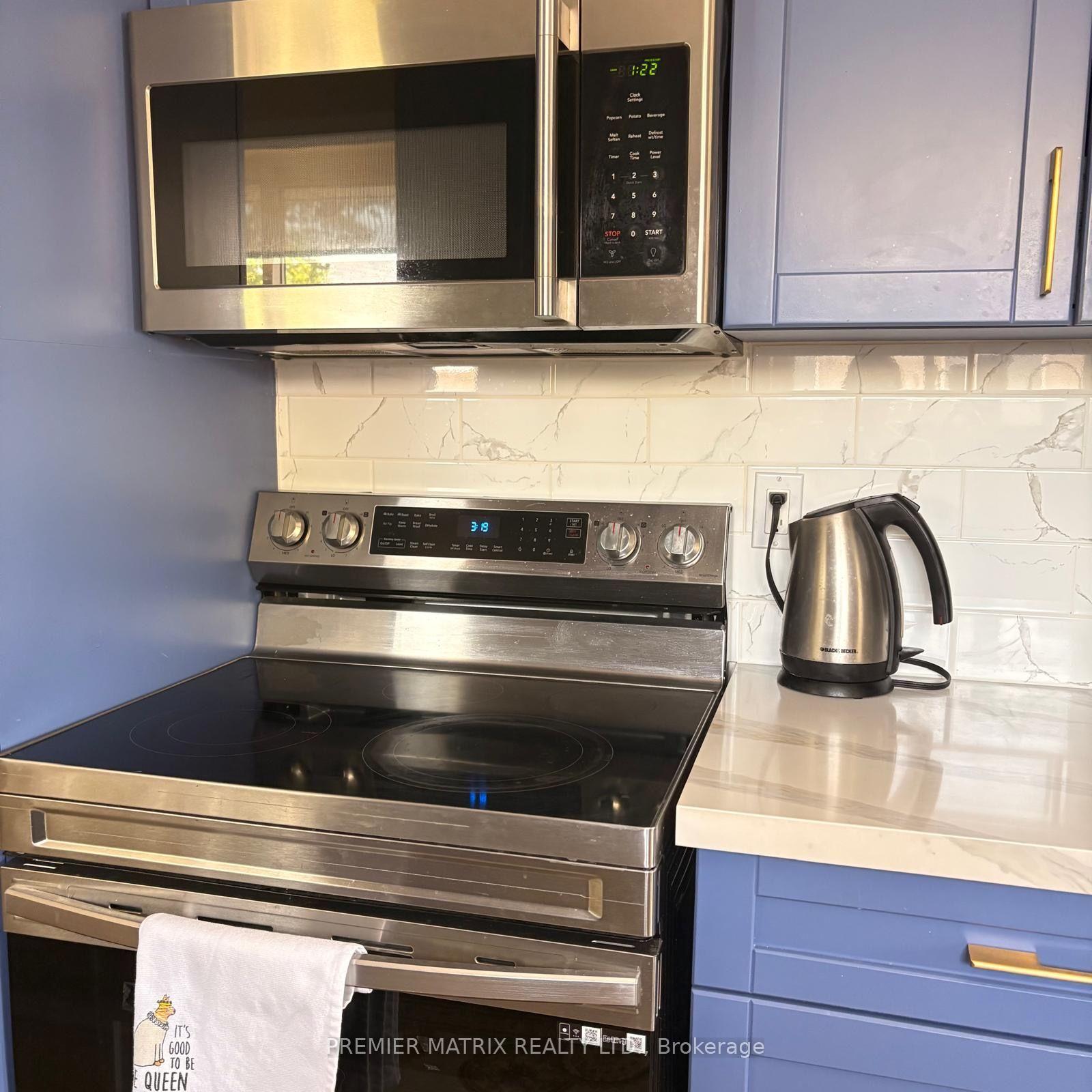 Photo 8 of 19 Beckenham Court, Etobicoke, Etobicoke West Mall — HOMEH