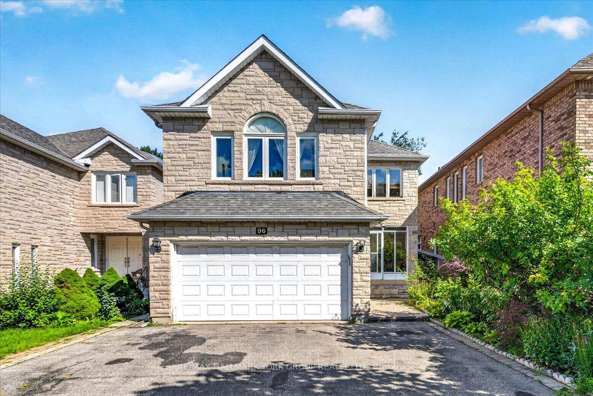 Photo 2 of 96 Townsgate Drive, Vaughan, Crestwood-Springfarm-Yorkhill — HOMEH