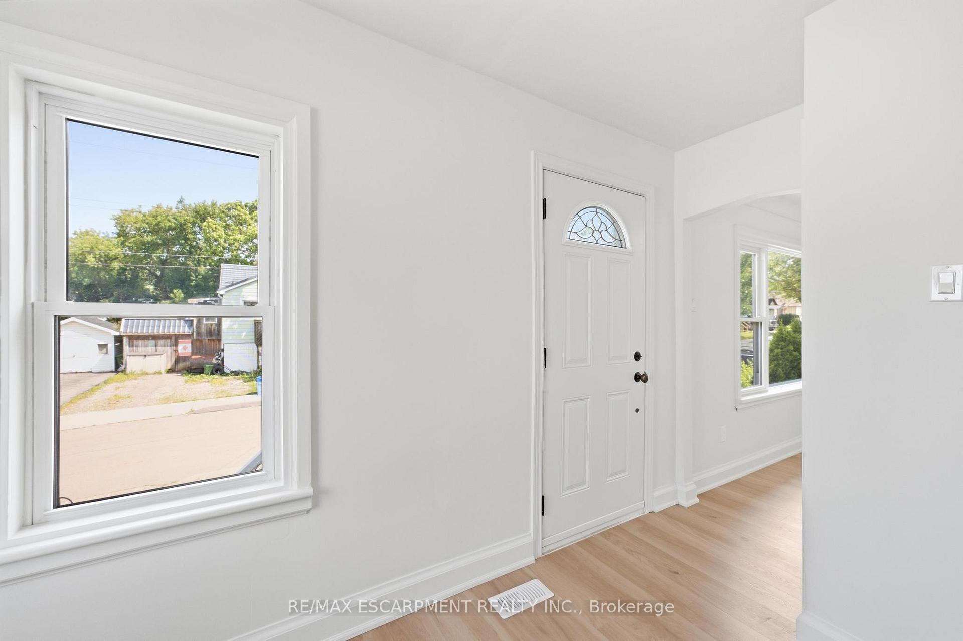 Photo 5 of 22 David Avenue, Hamilton, Hill Park — HOMEH