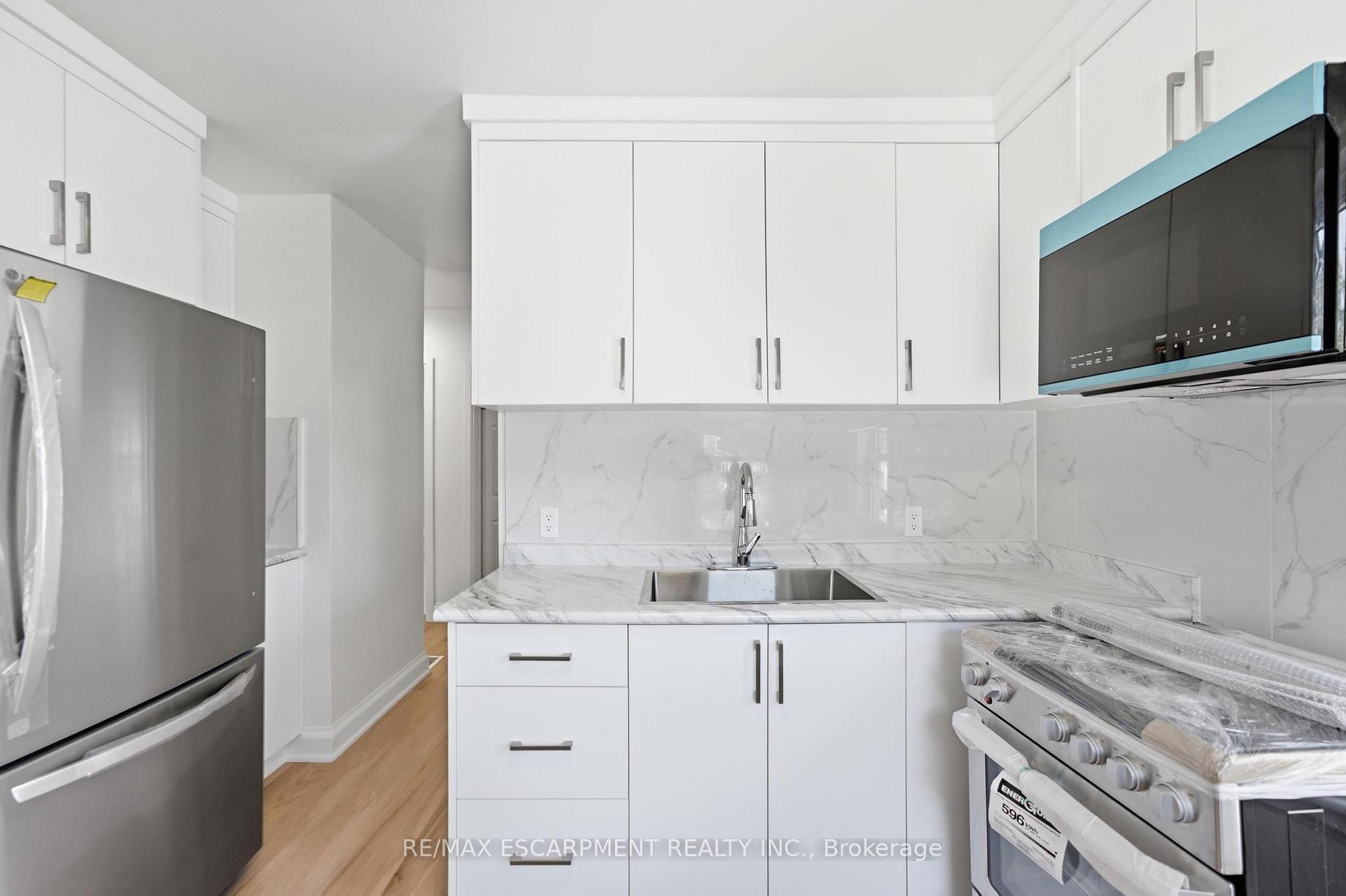 Photo 6 of 22 David Avenue, Hamilton, Hill Park — HOMEH