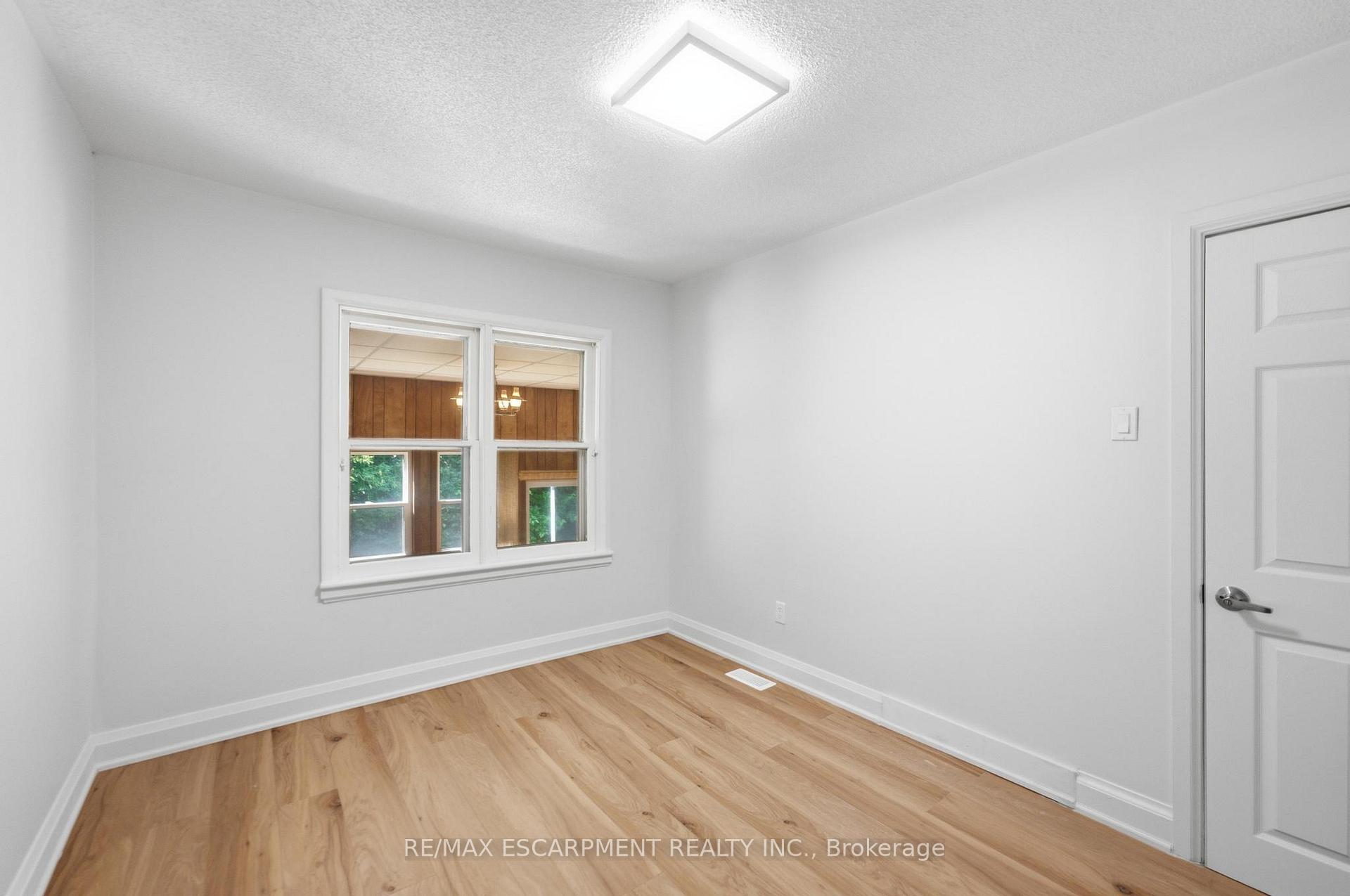 Photo 20 of 22 David Avenue, Hamilton, Hill Park — HOMEH