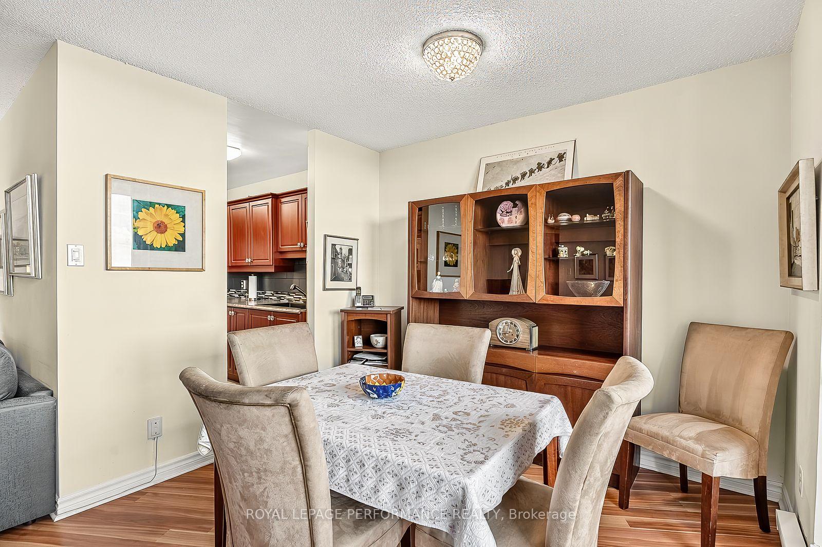 Photo 8 of Unit 1406, 2000 Jasmine Crescent, Ottawa, Beacon Hill South — HOMEH