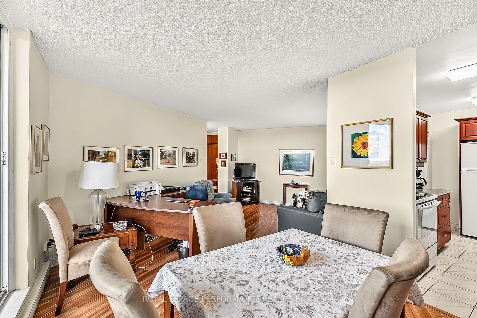 Photo 11 of Unit 1406, 2000 Jasmine Crescent, Ottawa, Beacon Hill South — HOMEH