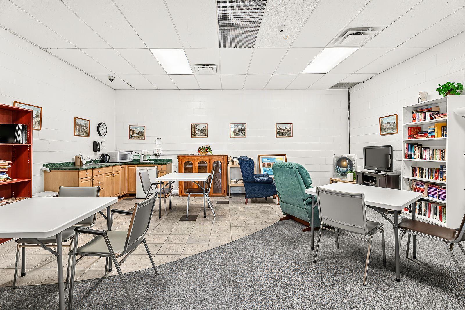 Photo 34 of Unit 1406, 2000 Jasmine Crescent, Ottawa, Beacon Hill South — HOMEH