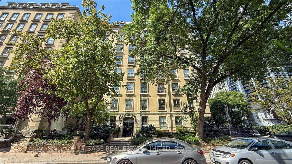 Photo 2 of Unit 208, 88 Charles Street E, Toronto, Church-Yonge Corridor — HOMEH