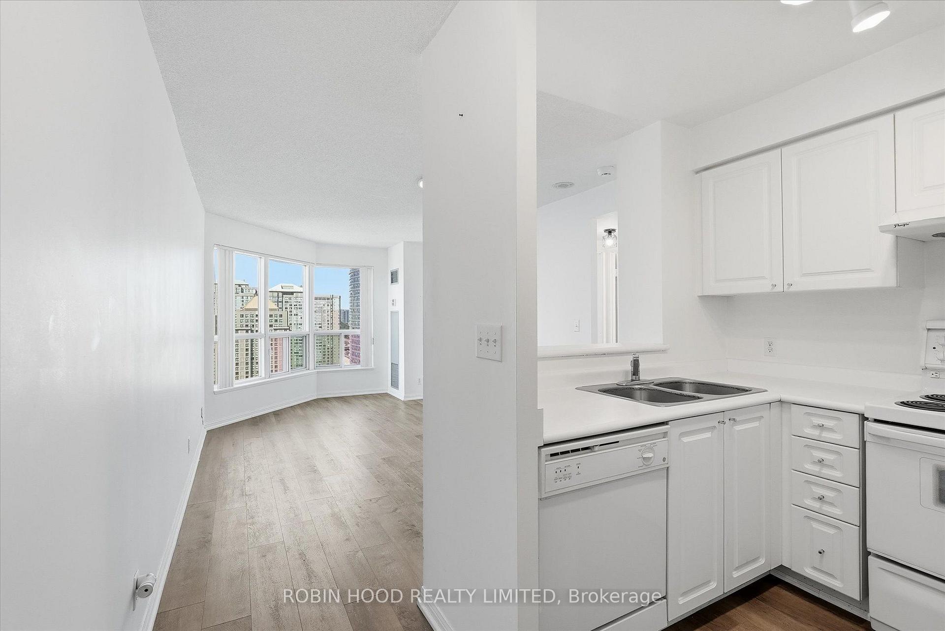 Photo 5 of Unit PH109, 11 Lee Centre Drive, Scarborough, Bendale — HOMEH