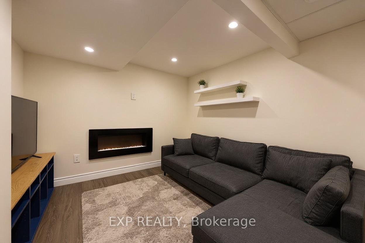 Photo 9 of Unit Basement, 11 Martina Crescent, Vaughan, Vellore Village — HOMEH