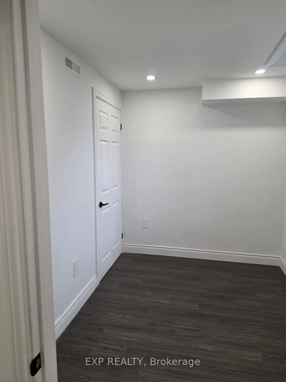 Photo 7 of Unit Basement, 11 Martina Crescent, Vaughan, Vellore Village — HOMEH