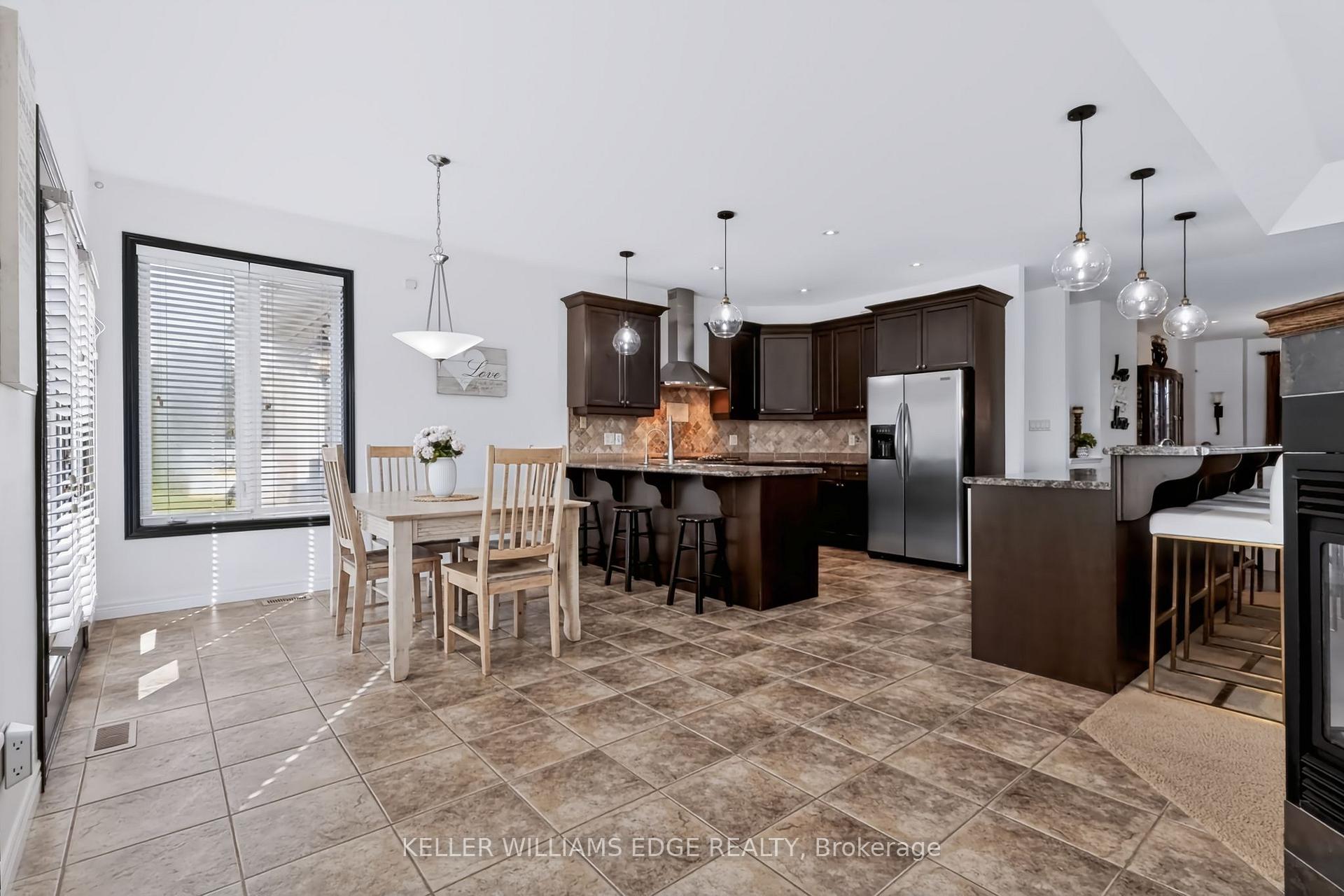 Photo 12 of 55 Karendale Court, Hamilton, Freelton — HOMEH