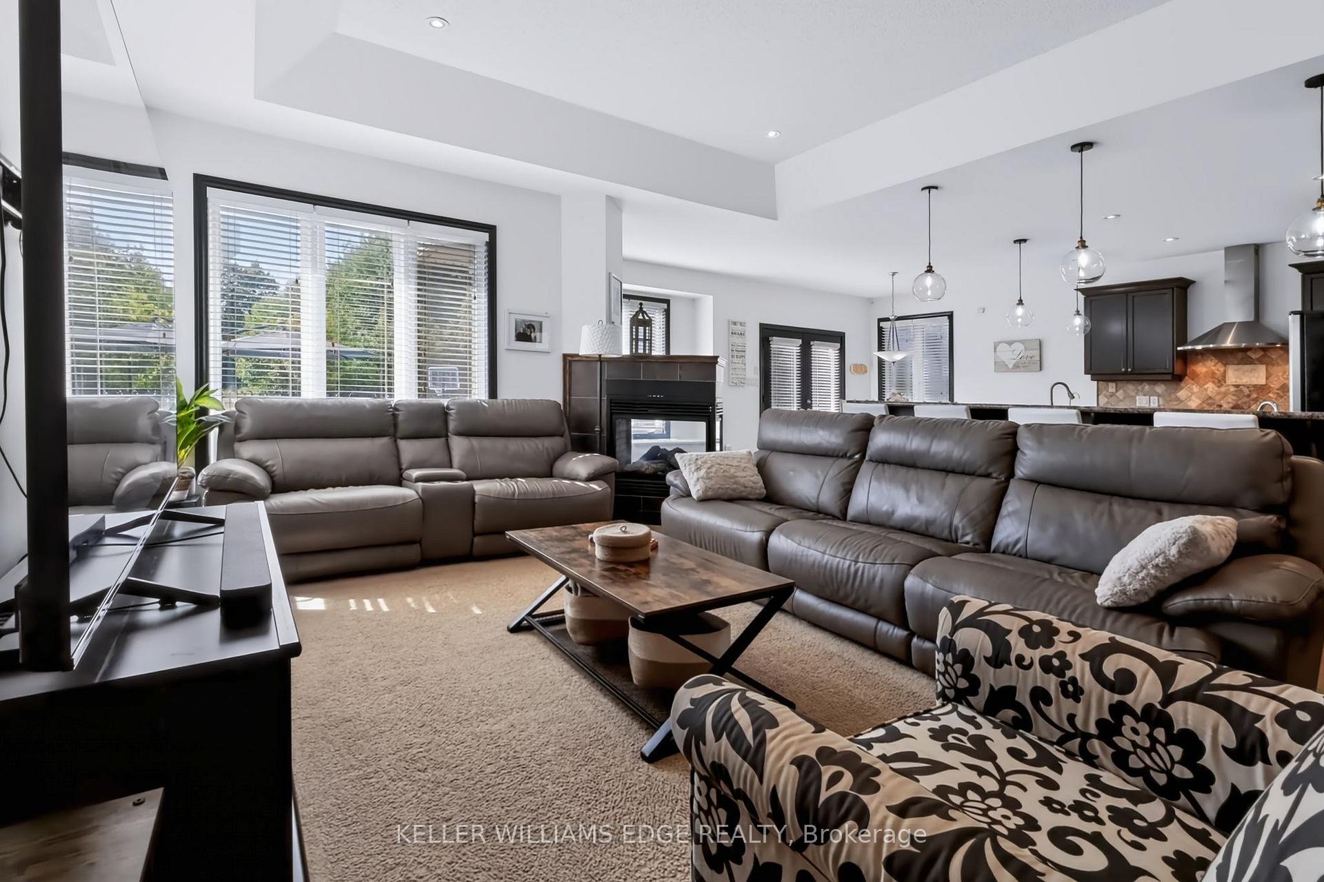 Photo 15 of 55 Karendale Court, Hamilton, Freelton — HOMEH