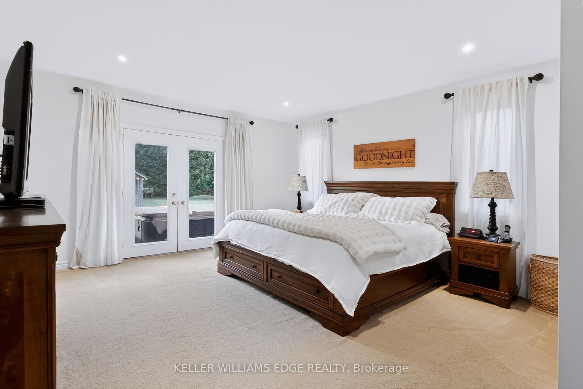 Photo 16 of 55 Karendale Court, Hamilton, Freelton — HOMEH