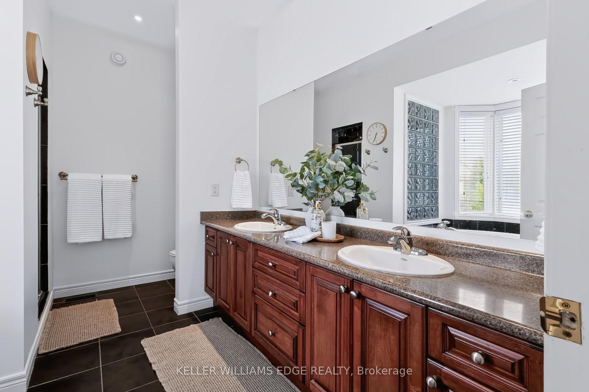 Photo 17 of 55 Karendale Court, Hamilton, Freelton — HOMEH