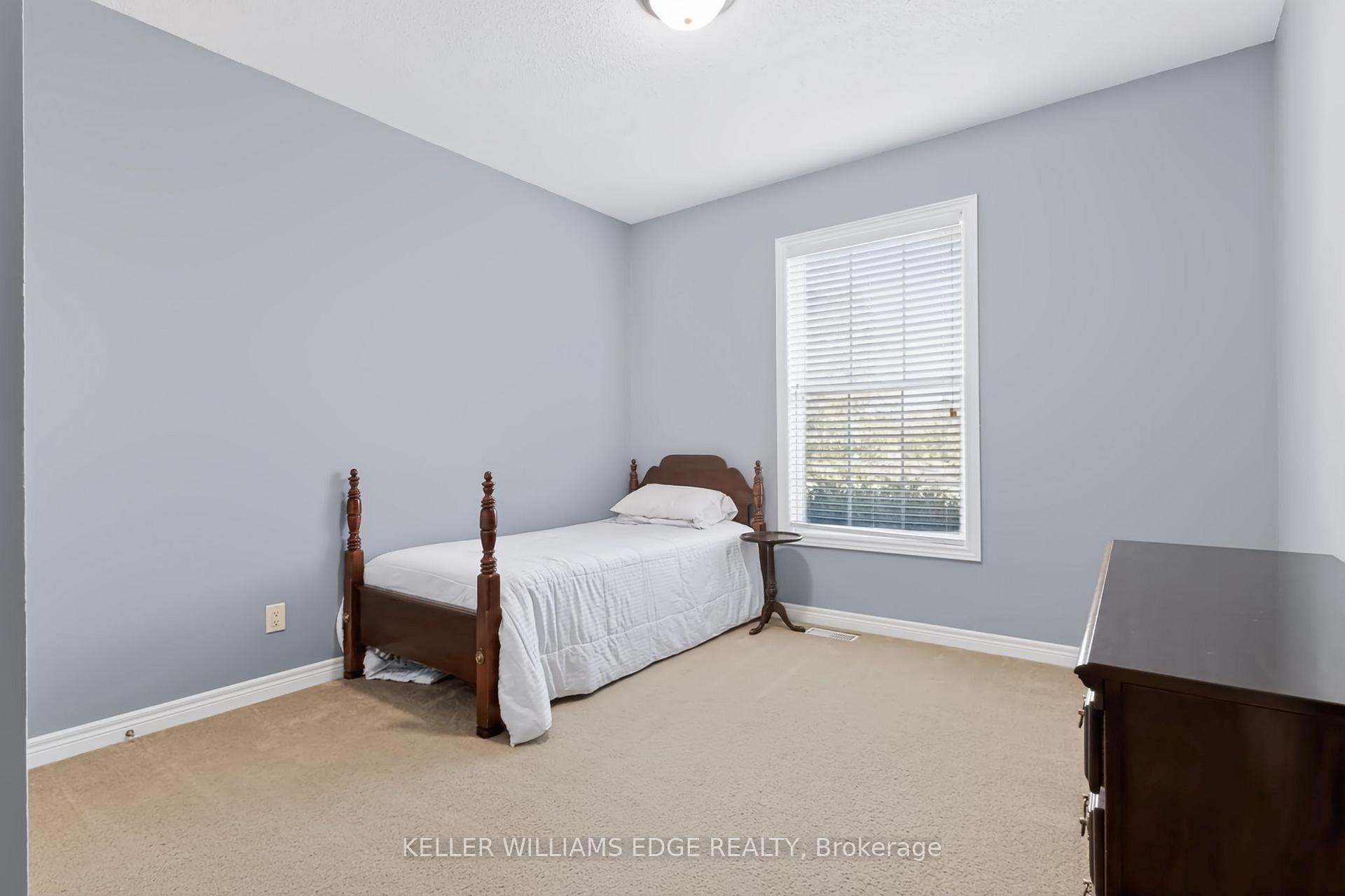 Photo 21 of 55 Karendale Court, Hamilton, Freelton — HOMEH