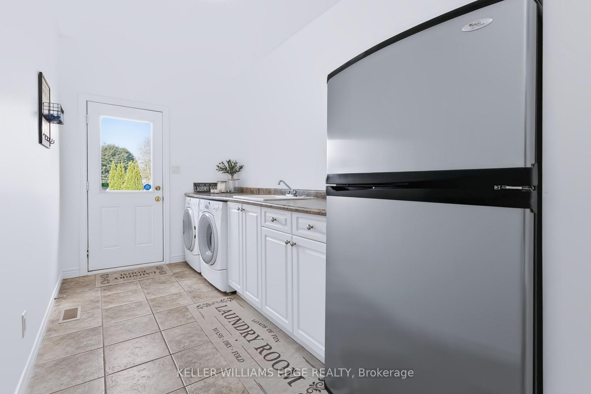 Photo 27 of 55 Karendale Court, Hamilton, Freelton — HOMEH