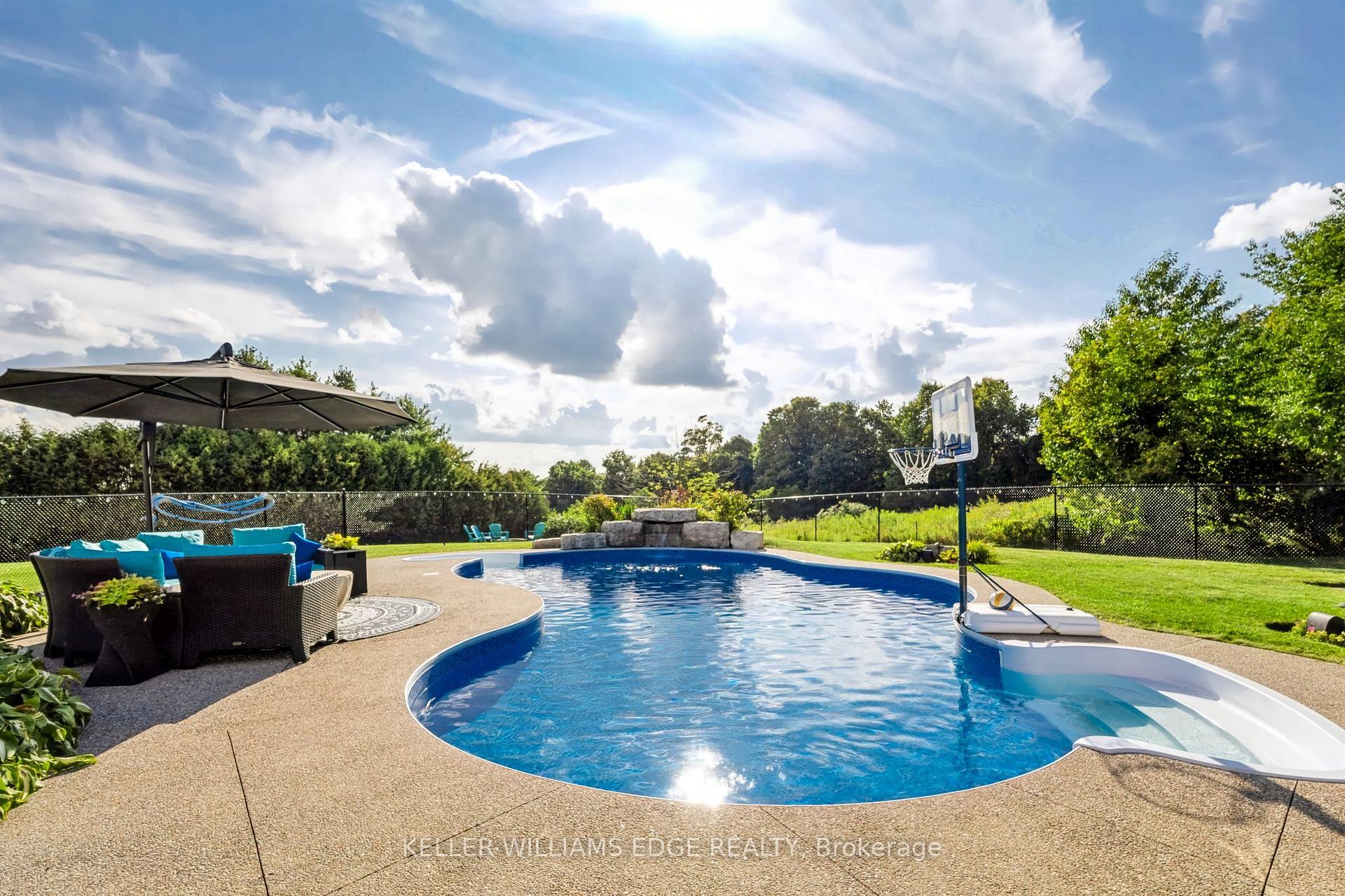 Photo 30 of 55 Karendale Court, Hamilton, Freelton — HOMEH