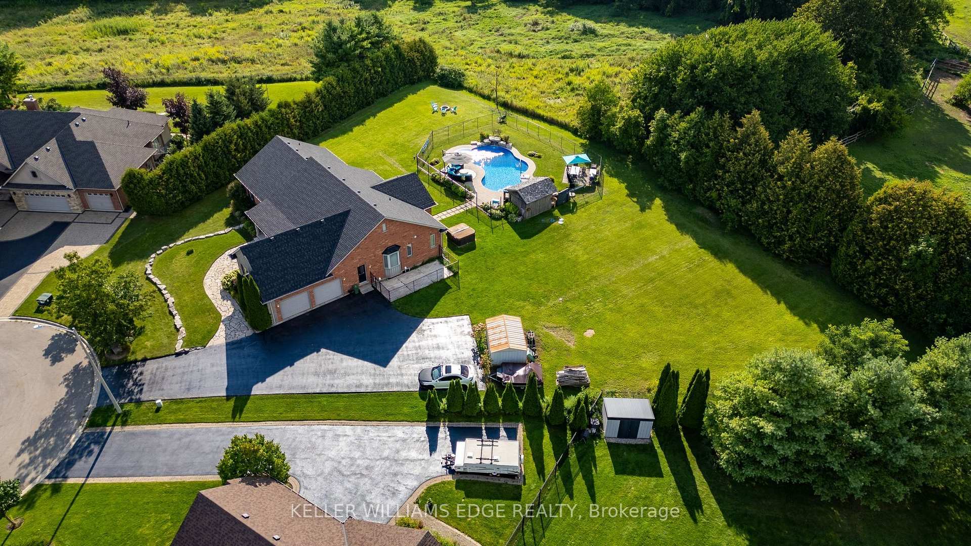 Photo 42 of 55 Karendale Court, Hamilton, Freelton — HOMEH