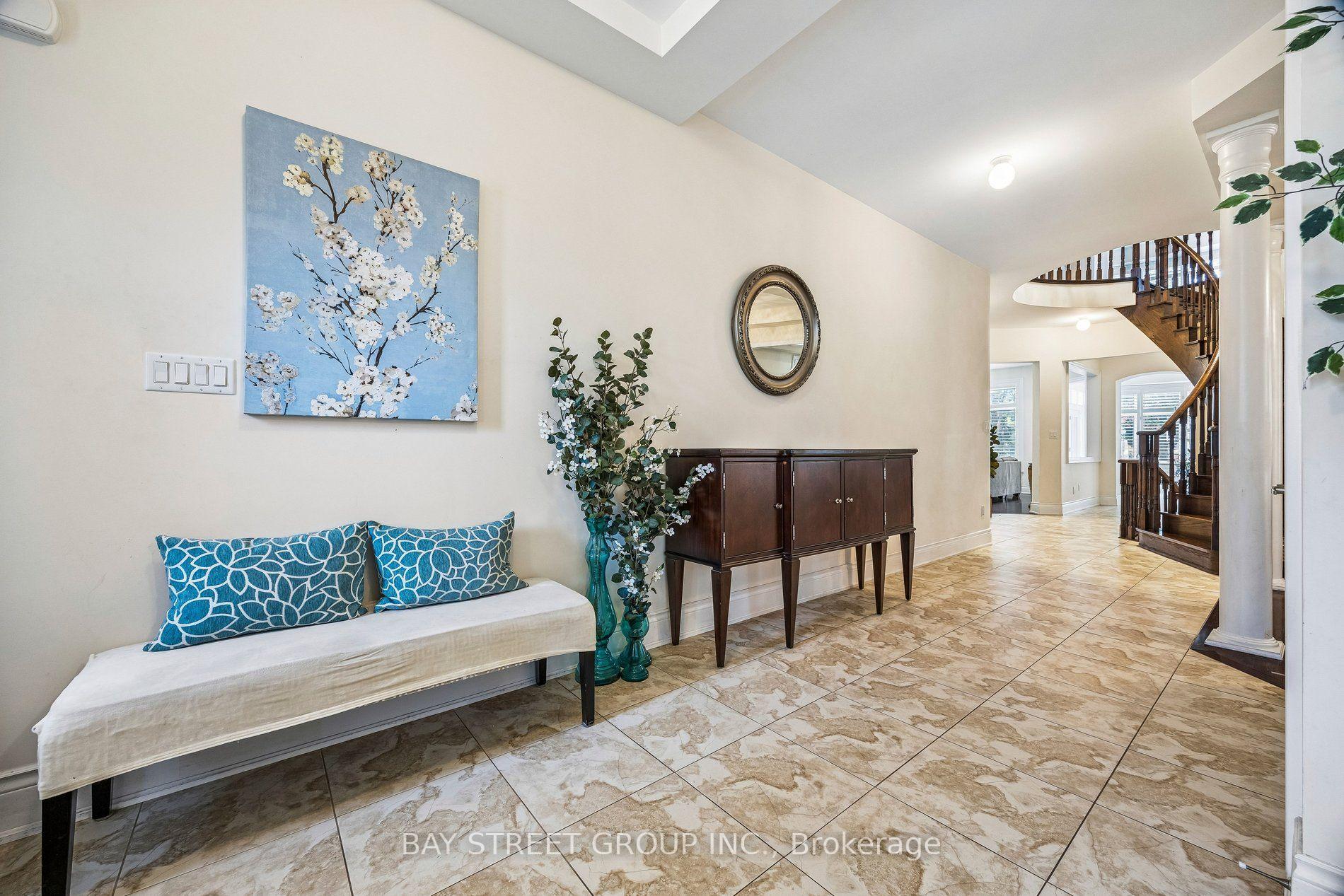 Photo 9 of 39 Harley Drive, Vaughan, Vellore Village — HOMEH