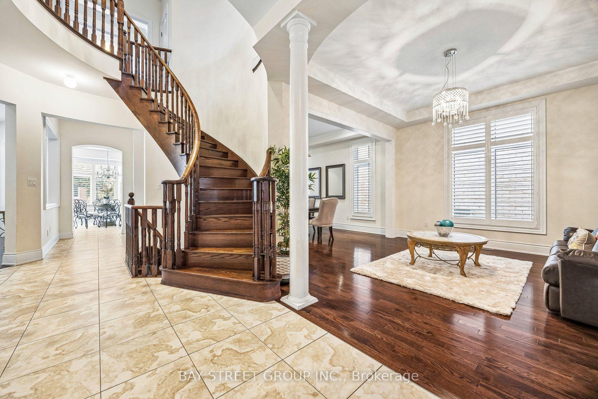 Photo 10 of 39 Harley Drive, Vaughan, Vellore Village — HOMEH