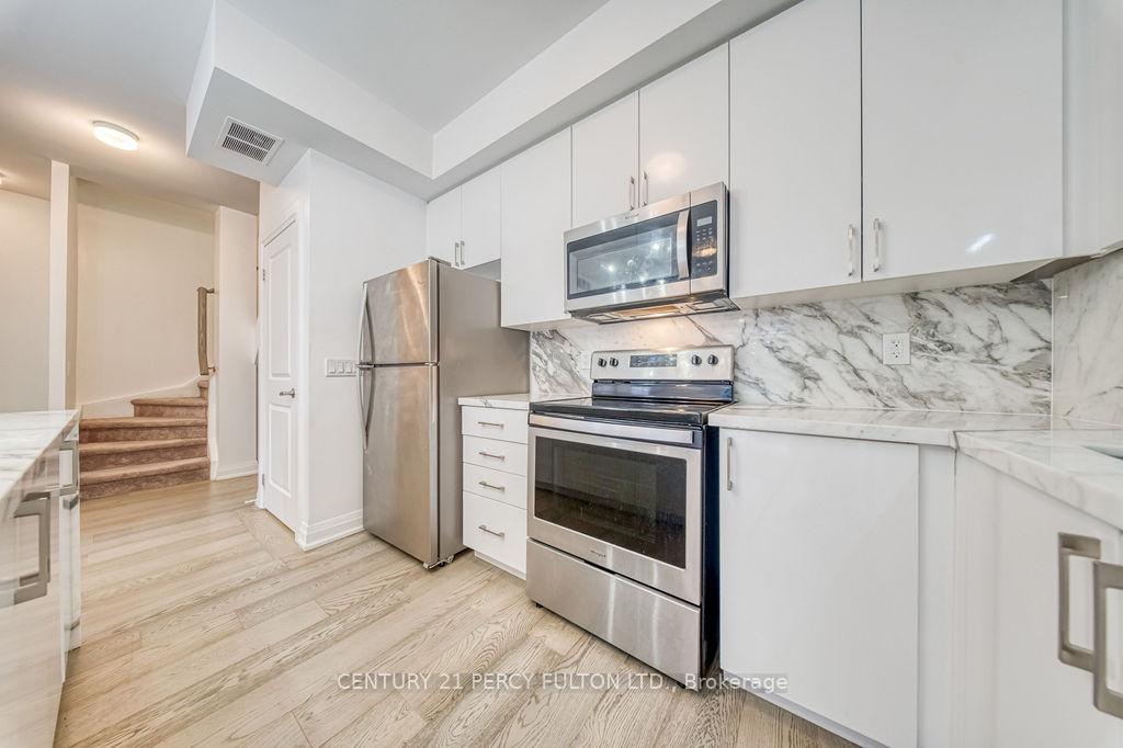 Photo 8 of Unit D-803, 5289 Highway 7, Vaughan, Vaughan Grove — HOMEH
