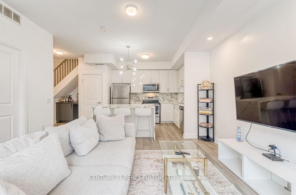 Photo 12 of Unit D-803, 5289 Highway 7, Vaughan, Vaughan Grove — HOMEH